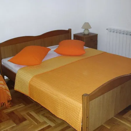 With A Parking Space Duce, Omis - 4650 Duće